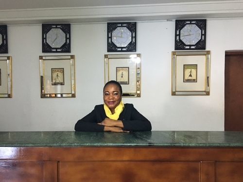 Embassy Suites Hotel Monrovia Eksteriør bilde