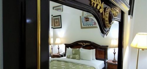 Embassy Suites Hotel Monrovia Eksteriør bilde